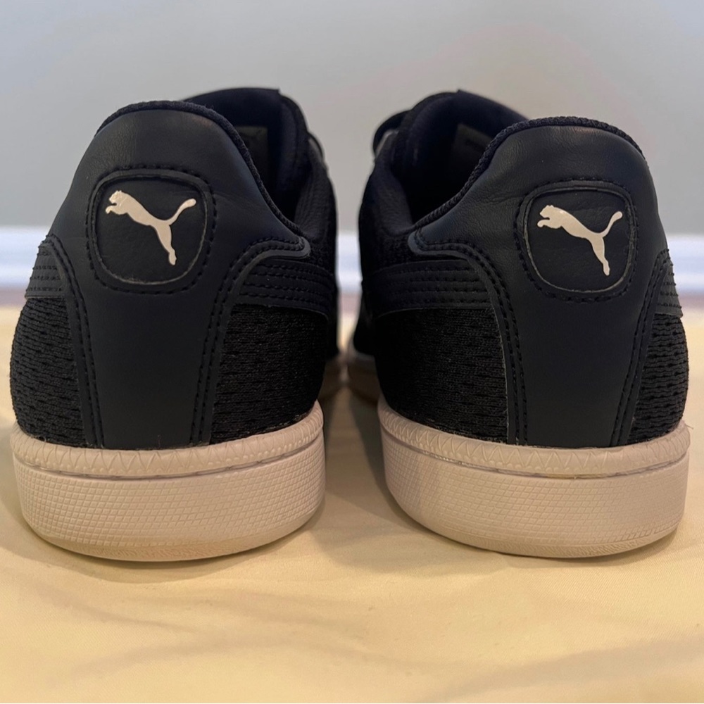 Navy Blue Puma Shoes - Like New - Picture 4 of 6